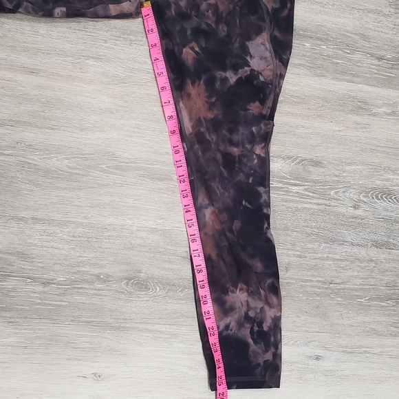 Lululemon Unlimit High-Rise Tight 25" Keyhole Diamond Dye Graphite Grey Pink - Picture 14 of 16